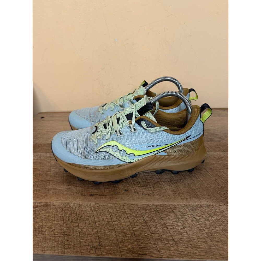 Saucony Women's Peregrine 13 trail running shoes size 9
